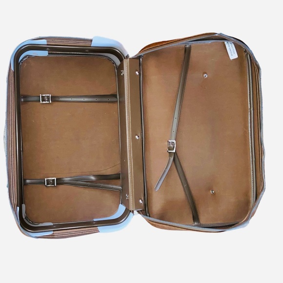 Vintage 1978 American Tourister  Inc. 100% Leather Brown Suitcase (Carry-On) - Picture 12 of 17